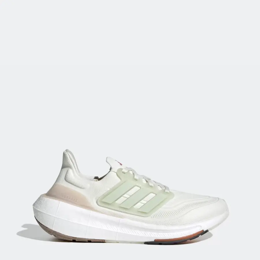 https://activejunky-cdn.s3.amazonaws.com/aj-content/adidas-ultraboost-light-3.png