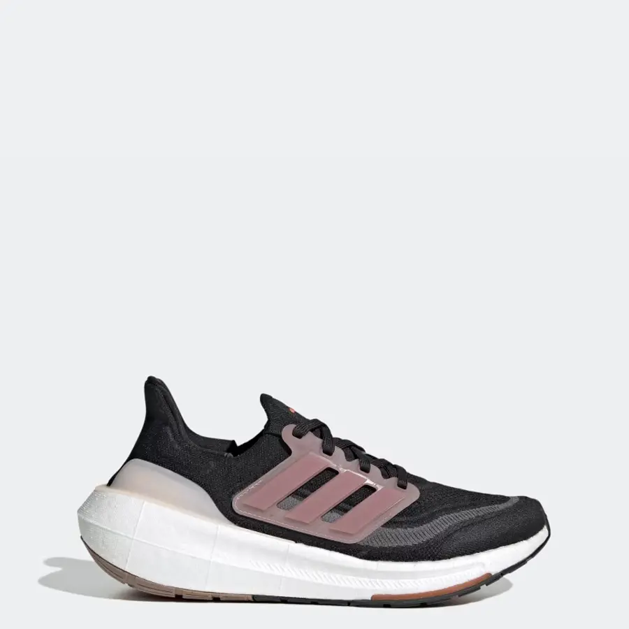 https://activejunky-cdn.s3.amazonaws.com/aj-content/adidas-ultraboost-light-4.png