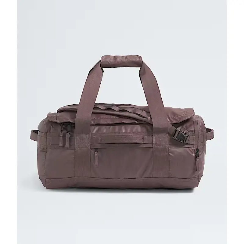 https://activejunky-cdn.s3.amazonaws.com/aj-content/tnf-voyager-duffel-6.jpg