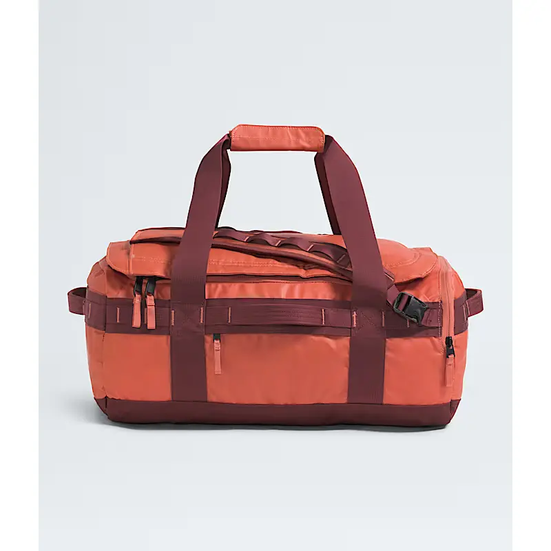 https://activejunky-cdn.s3.amazonaws.com/aj-content/tnf-voyager-duffel-2.jpg
