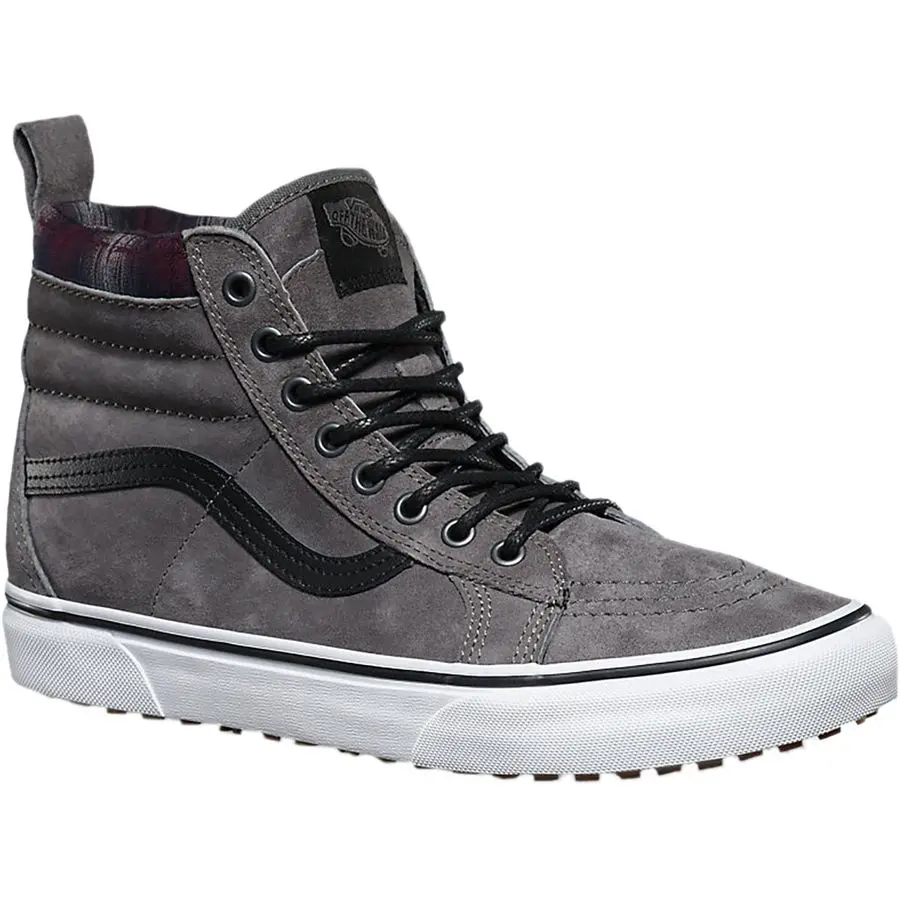 https://activejunky-cdn.s3.amazonaws.com/aj-content/vans-sk8-hi-mte-3.jpg