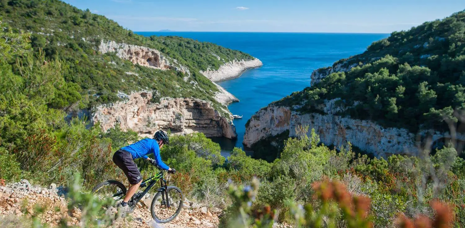 MTB & Sail: Luxury Island Hopping in Croatia with 57hours