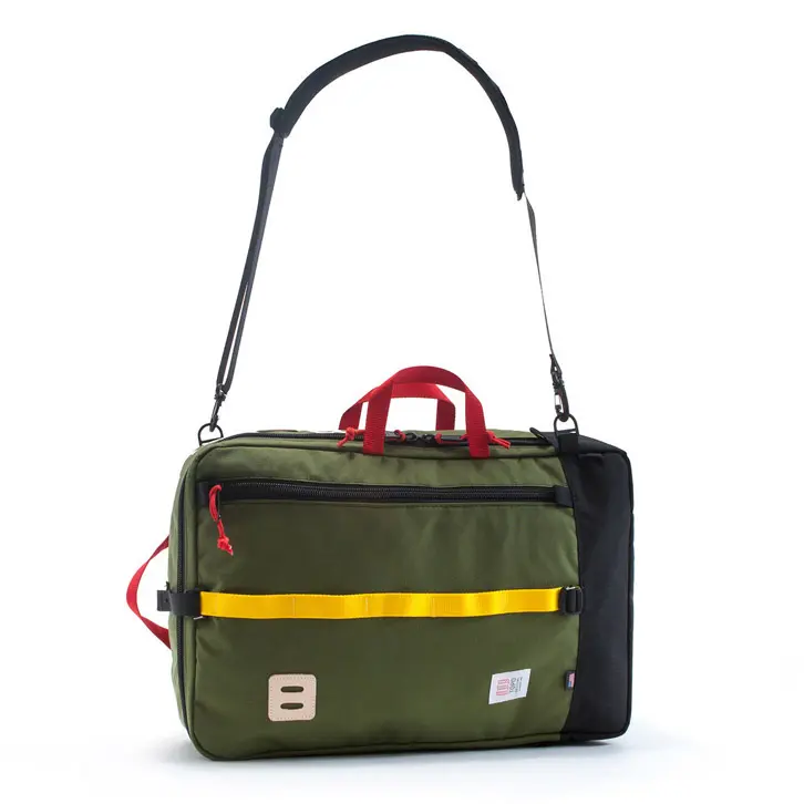 https://activejunky-cdn.s3.amazonaws.com/email/topo-travel-bag03.jpg