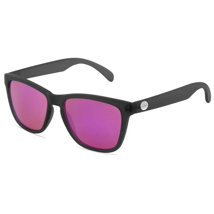 https://activejunky.s3.amazonaws.com/images/thefix_upload/AJ2/sunskis-headlands01.jpg