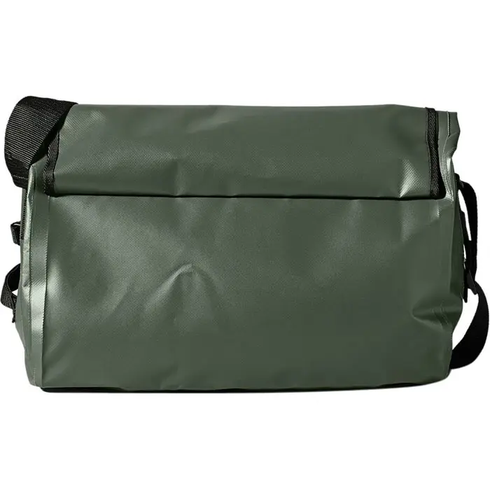 https://s3.amazonaws.com/activejunky/images/thefix/filson-dry-messenger-1.jpg