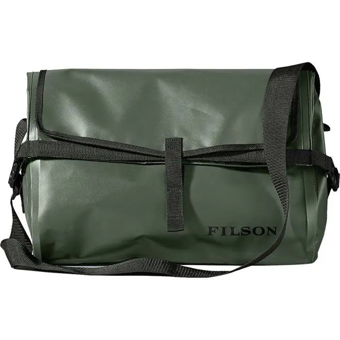 https://s3.amazonaws.com/activejunky/images/thefix/filson-dry-messenger-main.jpg