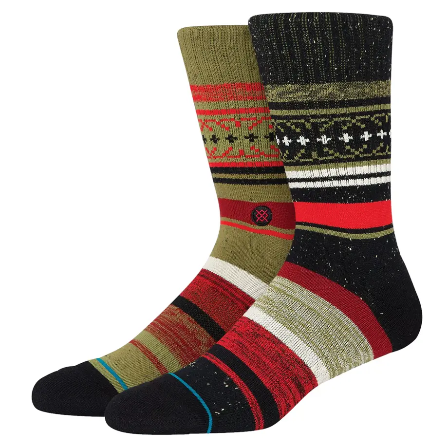 https://s3.amazonaws.com/activejunky-cdn/aj-content/stance-merry-socks.png