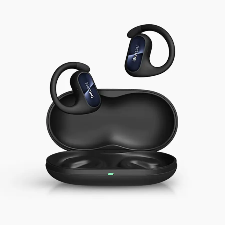 https://s3.amazonaws.com/activejunky-cdn/aj-content/1more-headphones.png