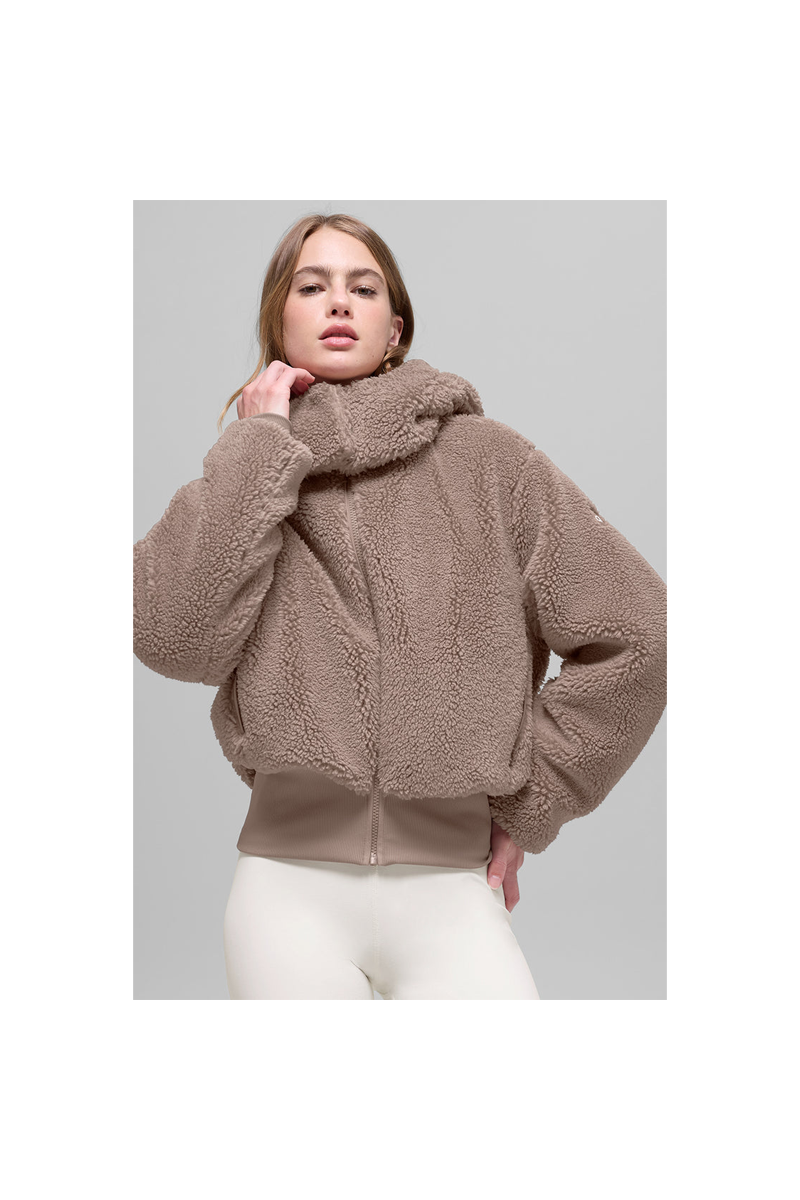 新品タグ付き　ALO Yoga　Foxy Sherpa Jacket Alo Yoga Foxy Sherpa Jacket | Active Junky